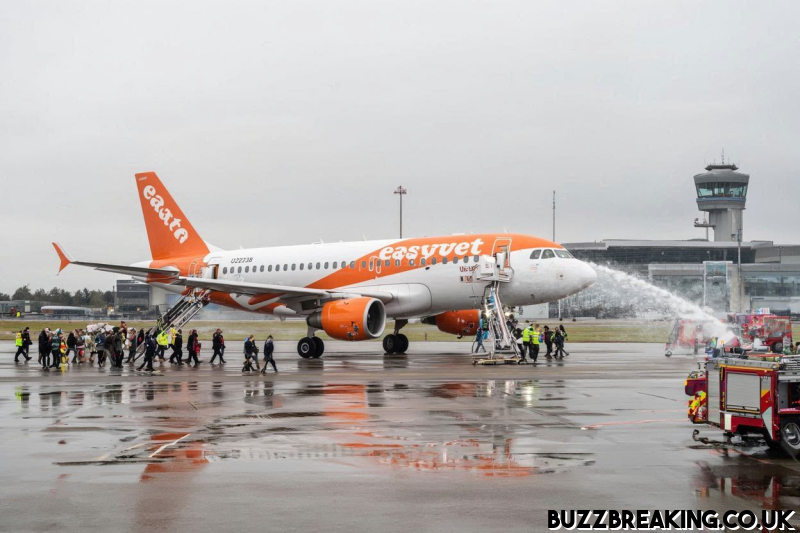 EasyJet Flight U2238 Emergency Landing Newcastle